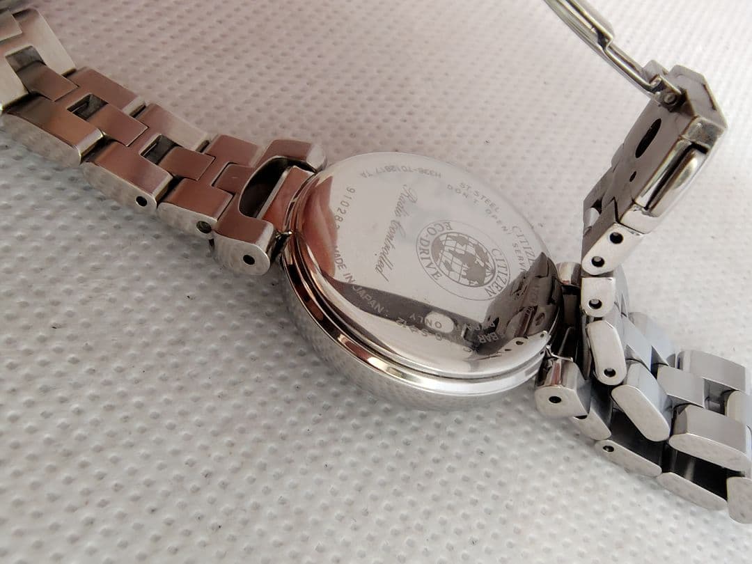 【電波ソーラー、極美品、希少】シチズン　エクシード　マニフィーク　白蝶貝ダイヤル