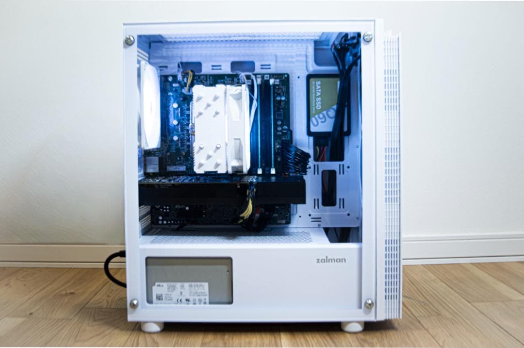 白ゲーミングPC i7-4790 / GTX1060 / SSD512GB