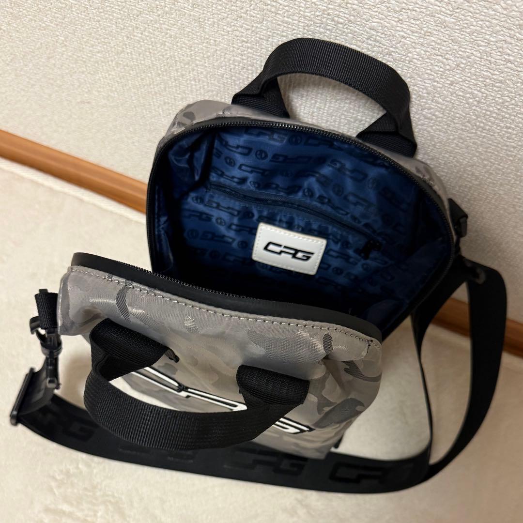 シーピージー ゴルフ ショルダーバッグ カモフラージュ柄 シルバーグレー系