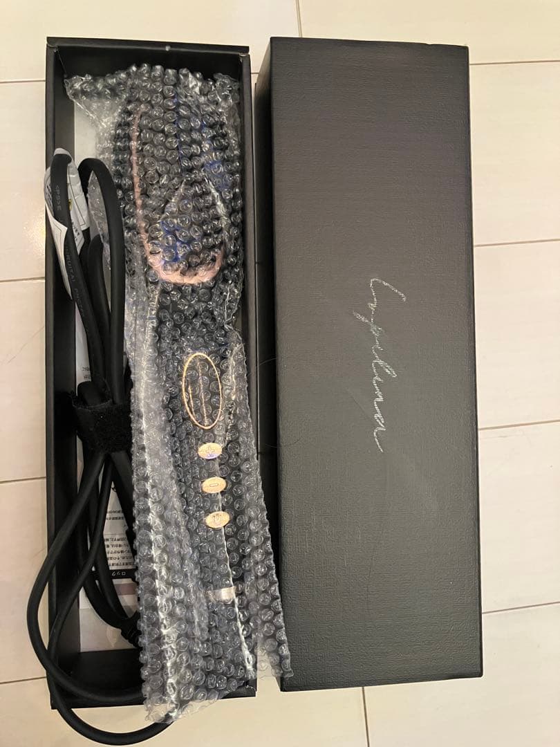 美品　ルピリーナ　プラズマイオンヘアブラシ