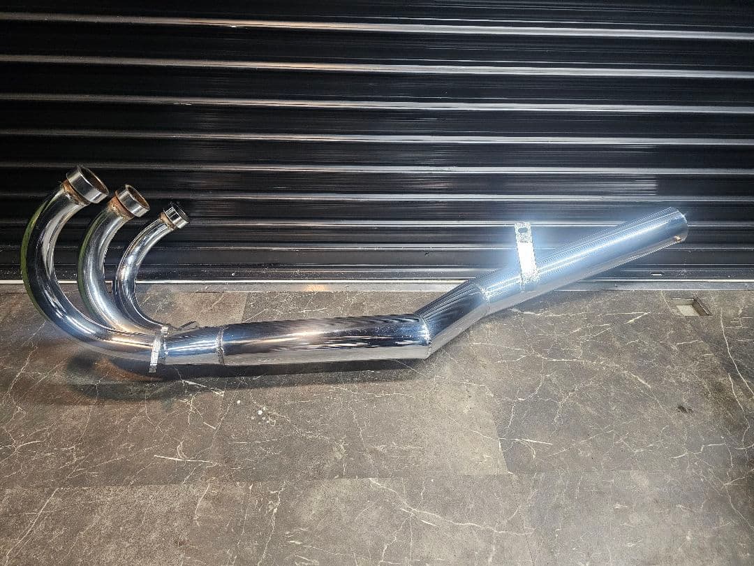 ☆ りゅう　☆　GT750　集合管マフラー