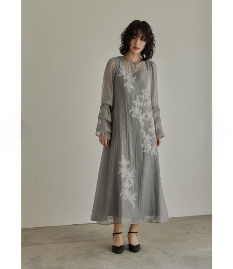 極美品 niana ニアナ ドリードール シアーAラインワンピース M 結婚式