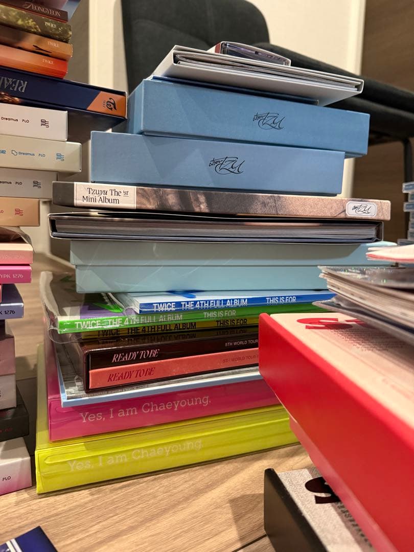 TWICE アルバム集日本韓国版ほぼコンプリート　付属特典多数あり　値下げ可能