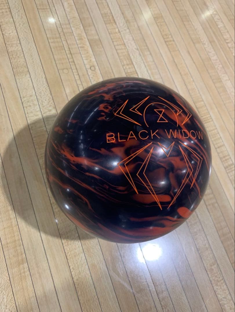 ブラックウィドー3.0 15ポンド ボウリングボール