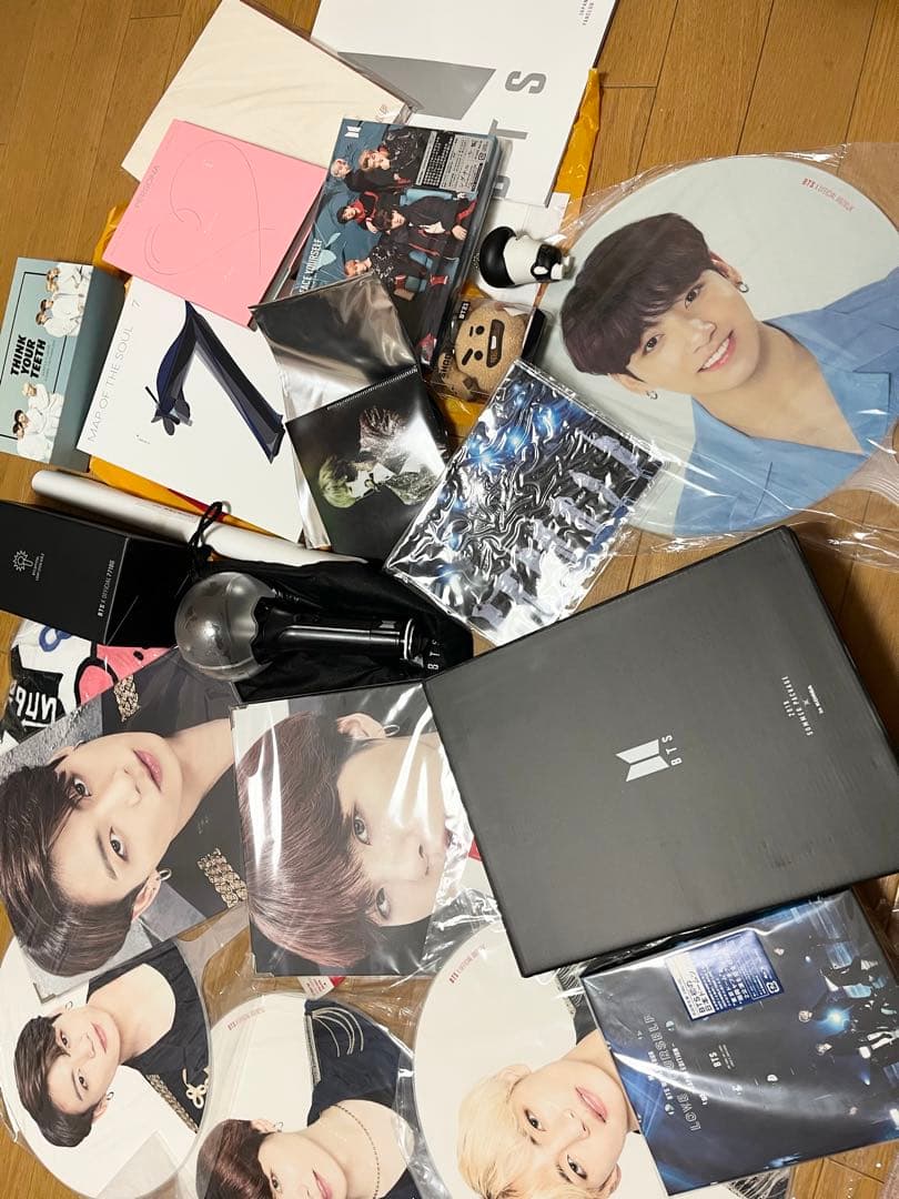 bts グッズ　まとめ売り