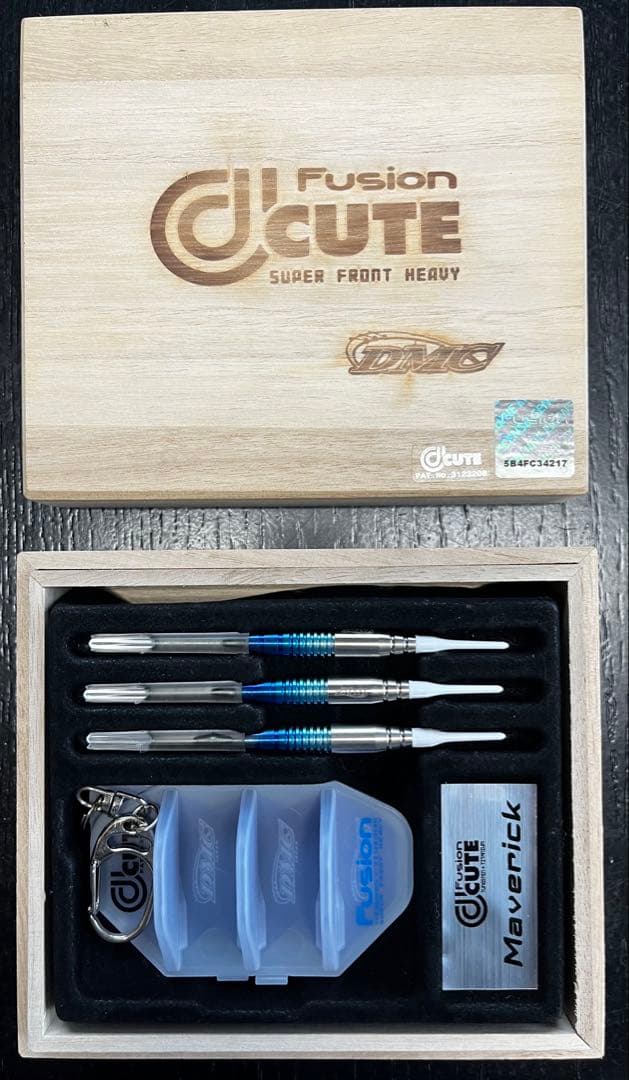 ダーツ　DMC×TIGA Acute fusion マーベリック