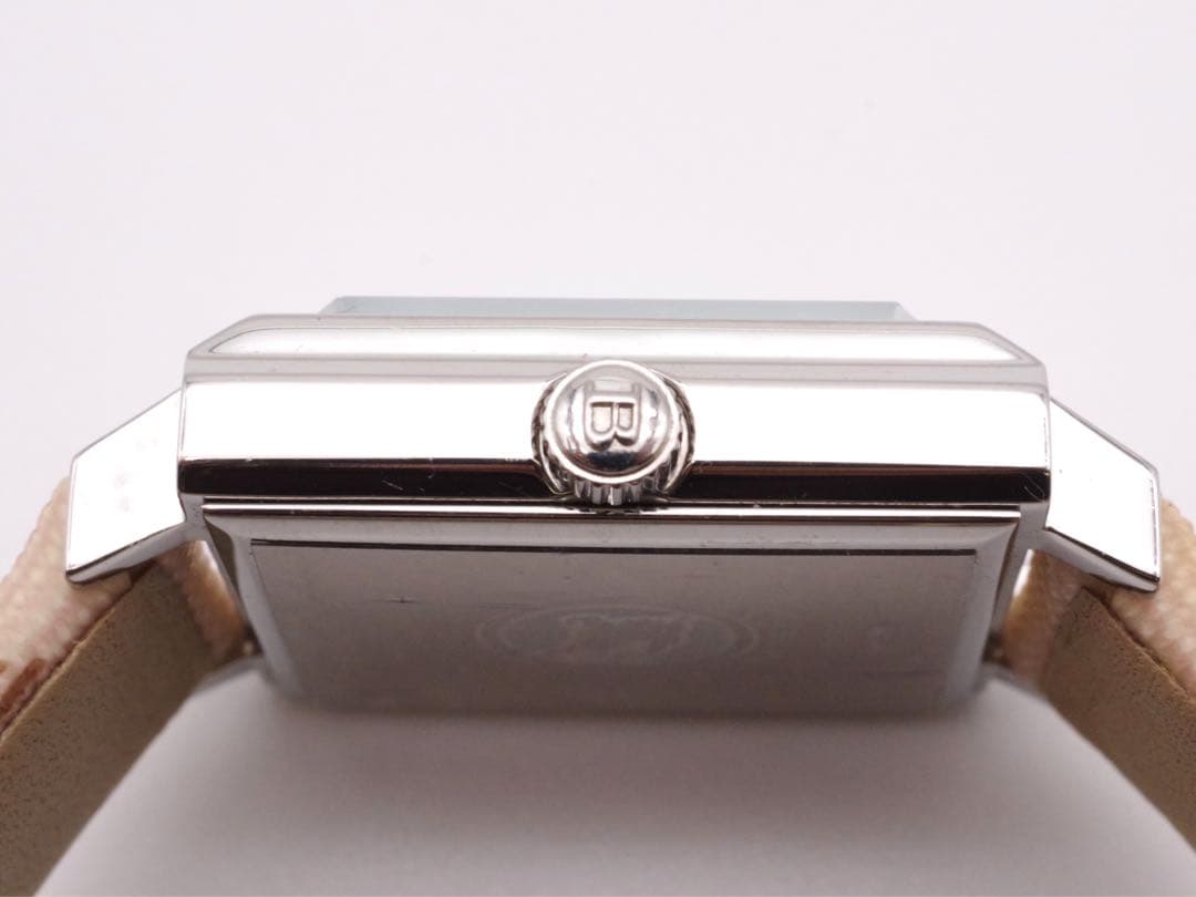 新品電池交換 Burberry 腕時計 クォーツ 純正ベルト 477