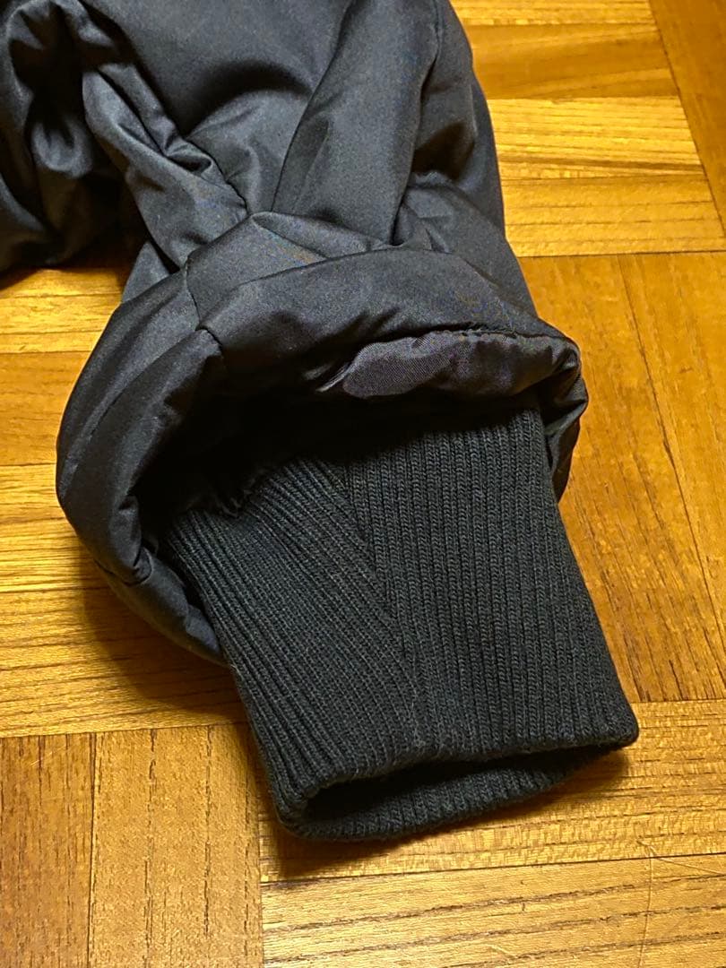 【極美品】　ミズノ　ベンチコート　黒色