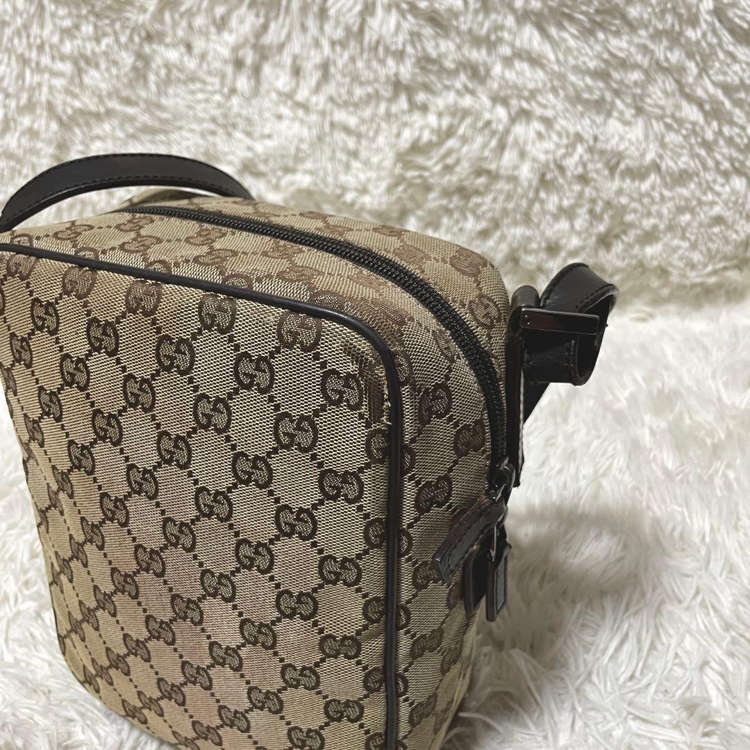 【良品】GUCCI グッチ　ショルダーバッグ　サコッシュ　キャンバス　ブラウン
