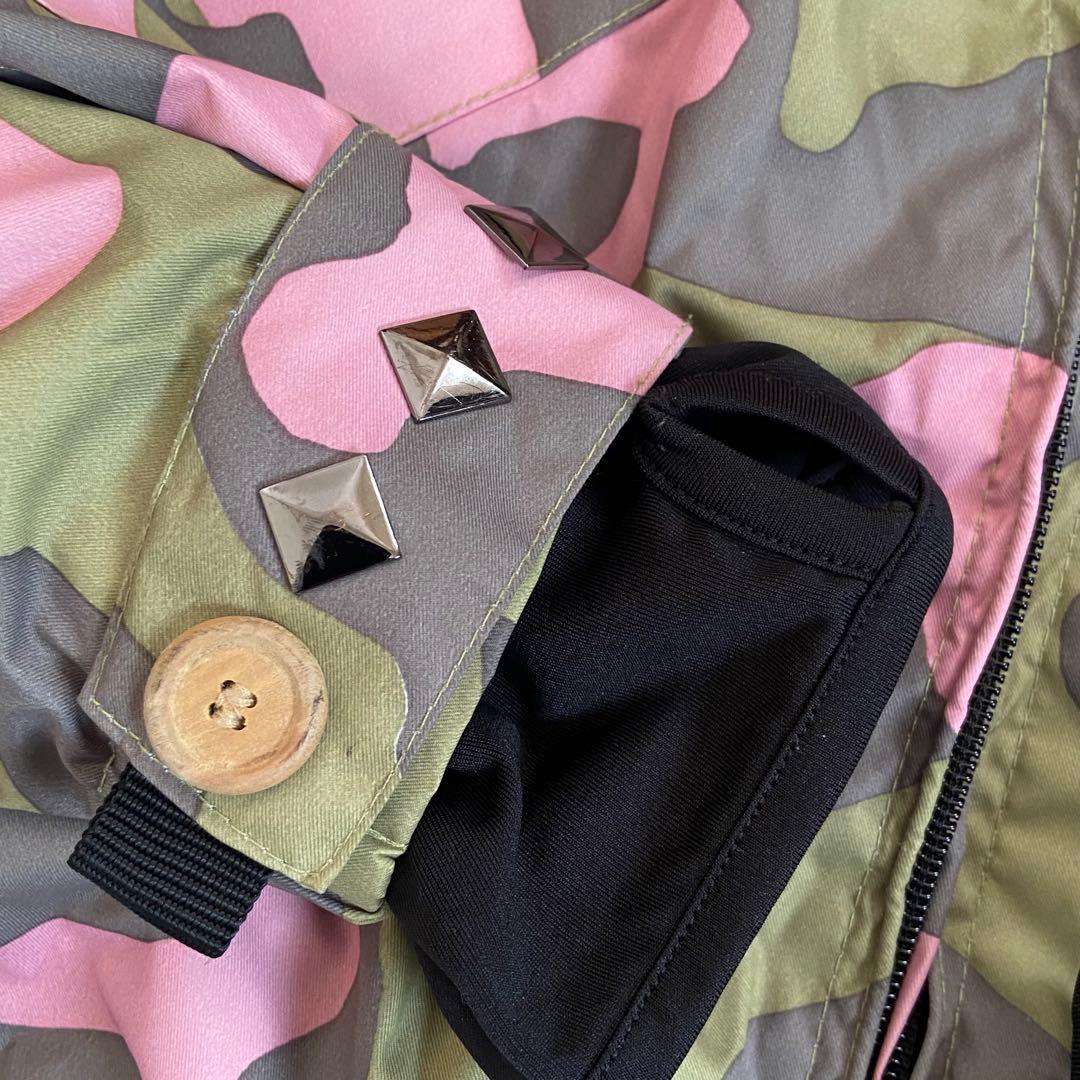 美品☆スノーボードウェアセット／カモフラージュピンク／スタッズ・レース・ファー付