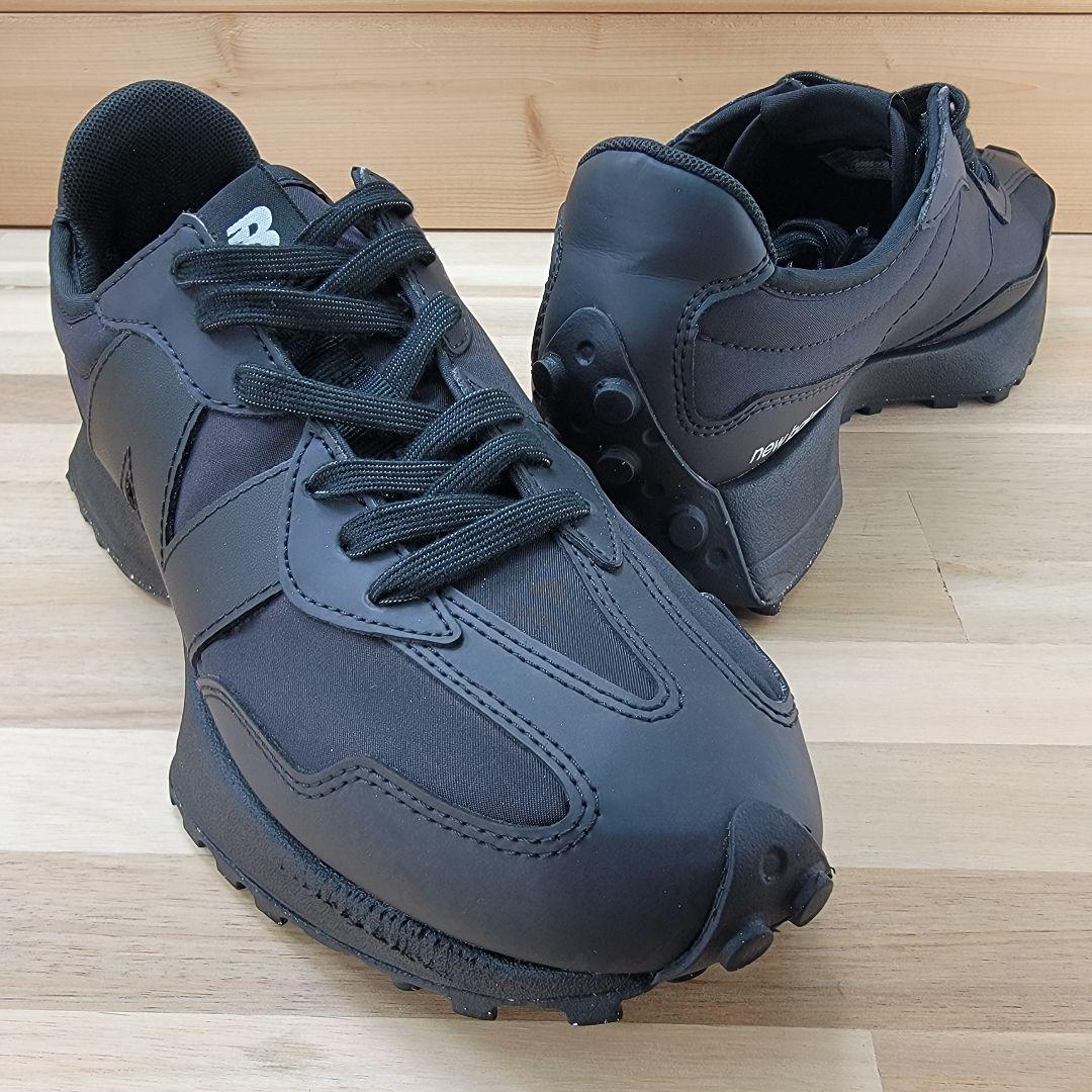 ニューバランス WS327TBC ブラック 25cm