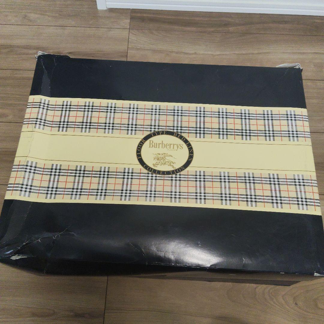 新品未使用　BURBERRYSノバチェック柄 ウール100％　純毛毛布　西川産業