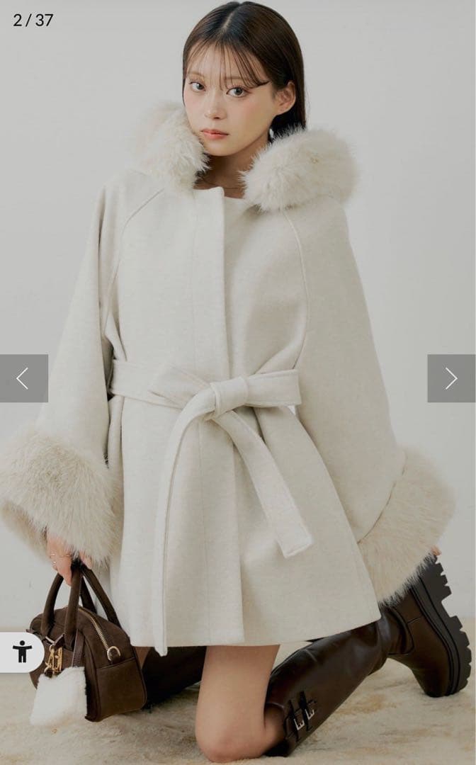 Chico ファー襟ケープコート　タグ付き