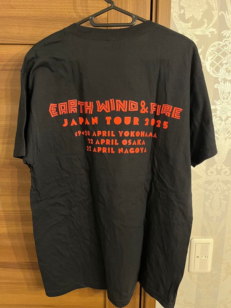 EARTH WIND & FIRE ライブTシャツ