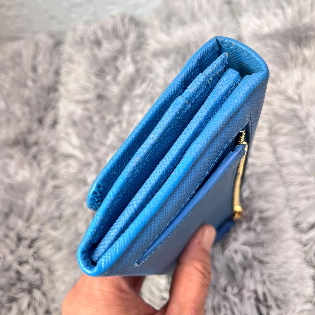 良品✨PRADA サフィアーノ　メタルロゴ　ライトブルー　レディース　長財布