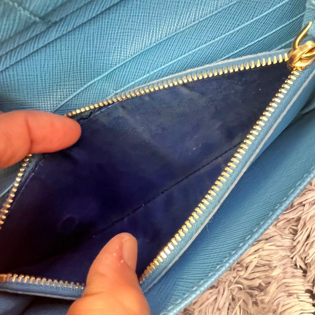 良品✨PRADA サフィアーノ　メタルロゴ　ライトブルー　レディース　長財布