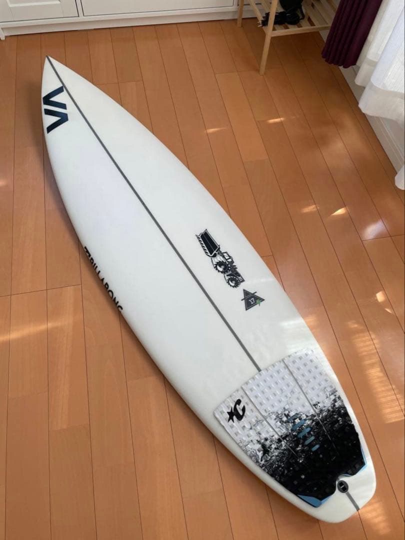 サーフボード　ショート　JSモデル（美品）