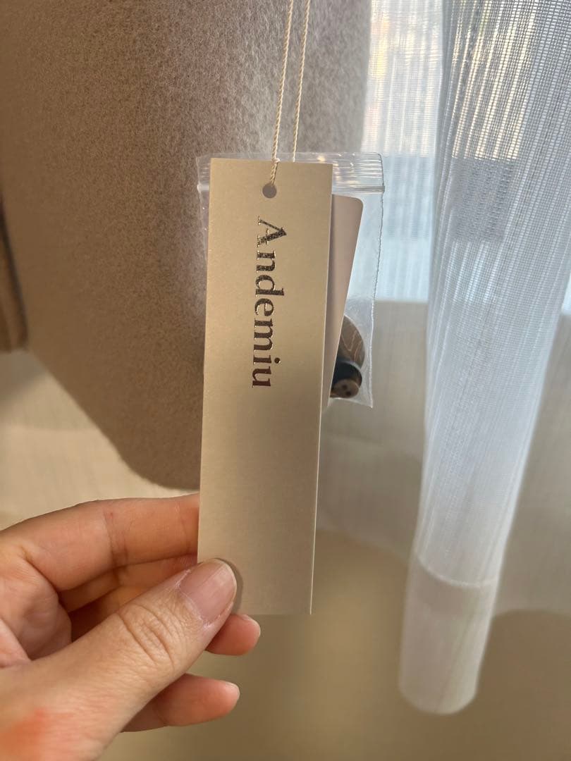 【新品　美品】Andemiu 無地ベージュ チェスターコート　フリーサイズ