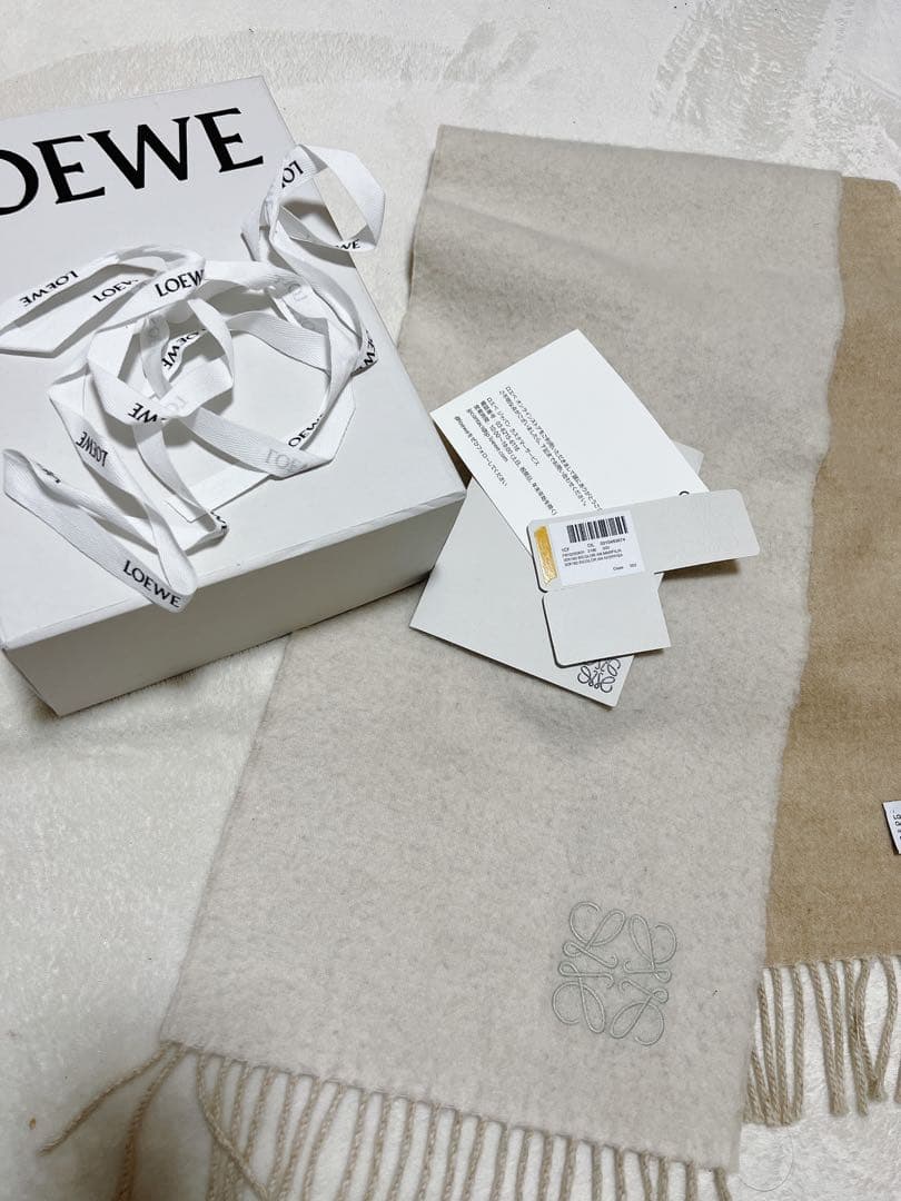 ロエベ LOEWE マフラー 箱＆リボン付き