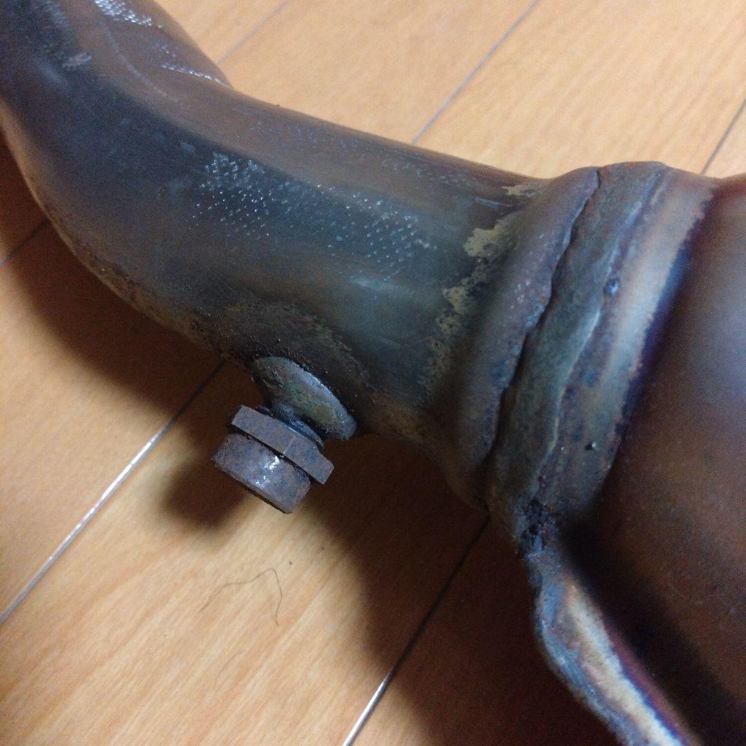 VW.ヴァナゴンt4.センターマフラー（触媒？）