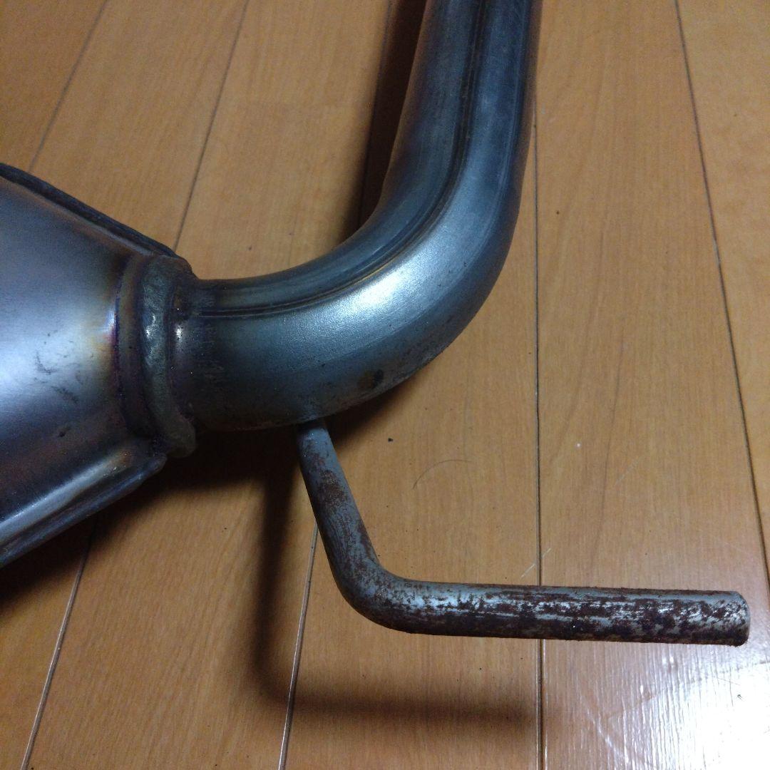 VW.ヴァナゴンt4.センターマフラー（触媒？）