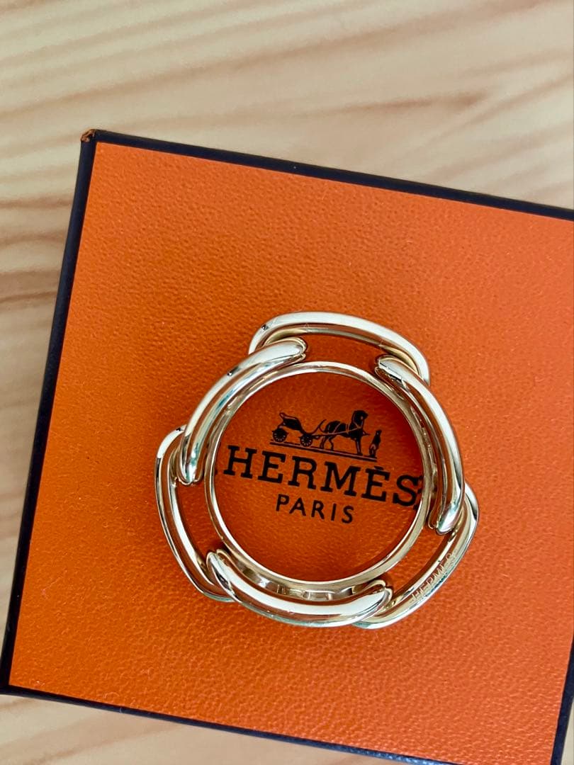 美品HERMES エルメス スカーフリング ゴールド