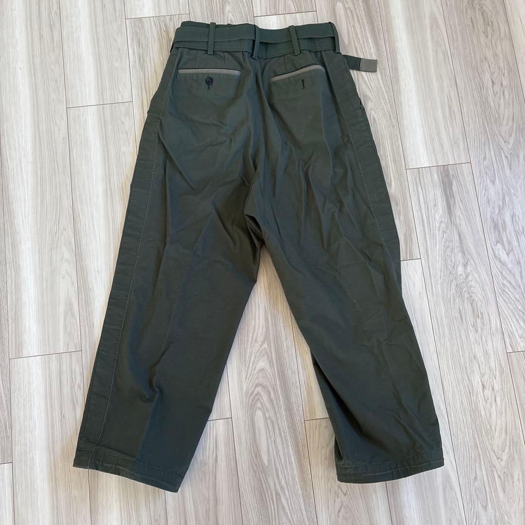 sacai パンツ　カーキ