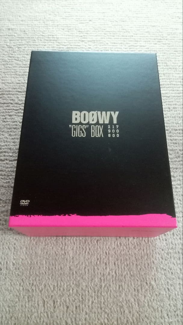 BOOWY/\