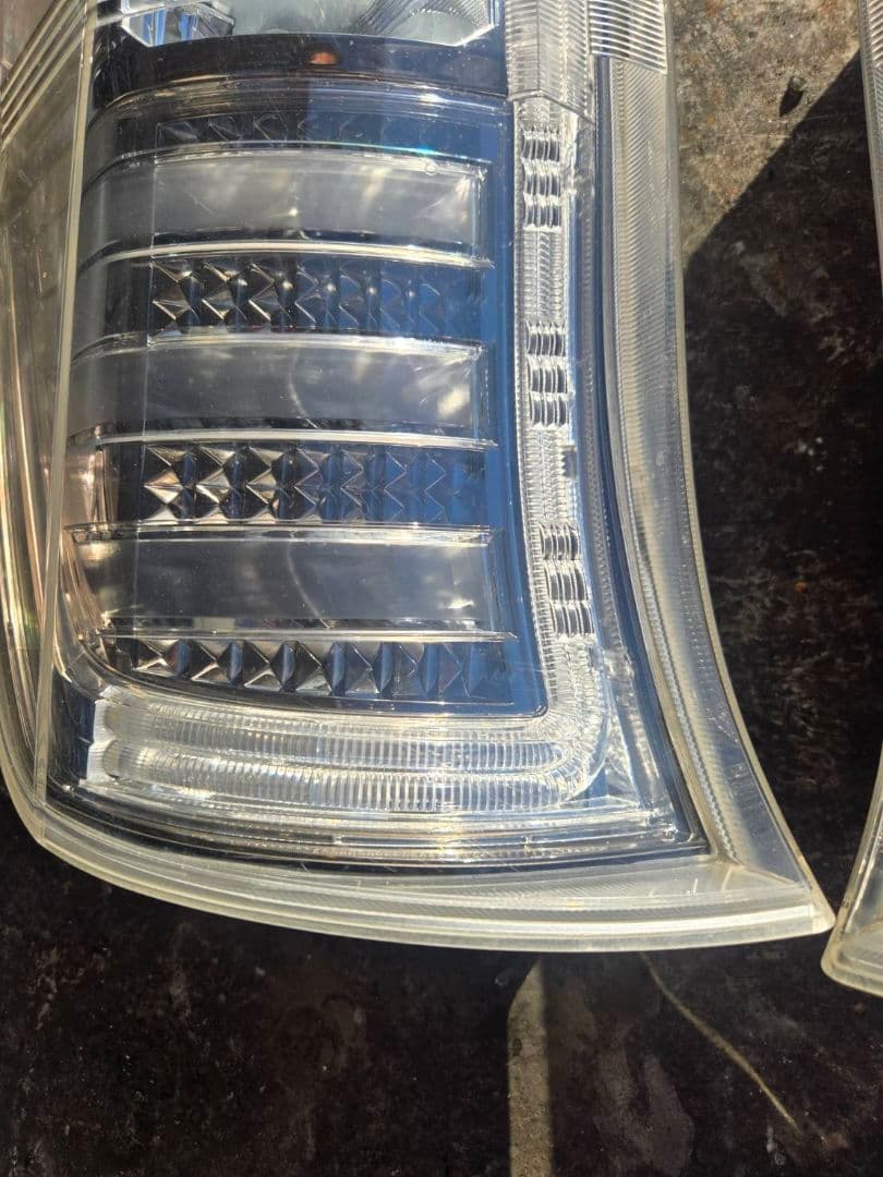 RK5　ホンダ　ステップワゴン　テールランプ