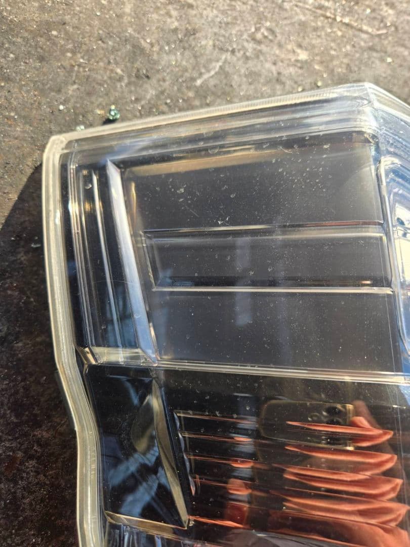 RK5　ホンダ　ステップワゴン　テールランプ