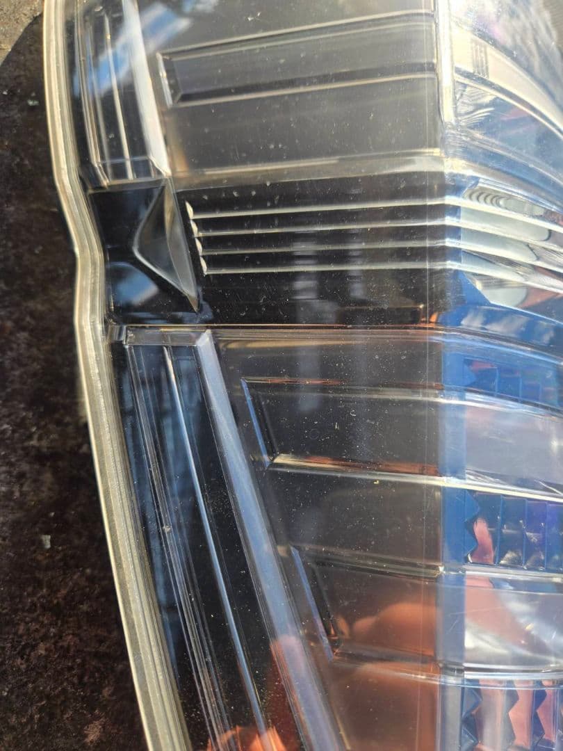 RK5　ホンダ　ステップワゴン　テールランプ