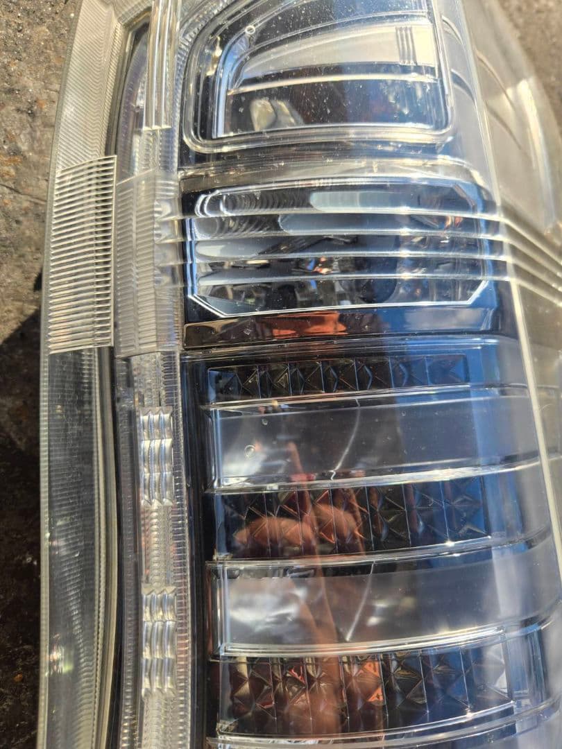 RK5　ホンダ　ステップワゴン　テールランプ