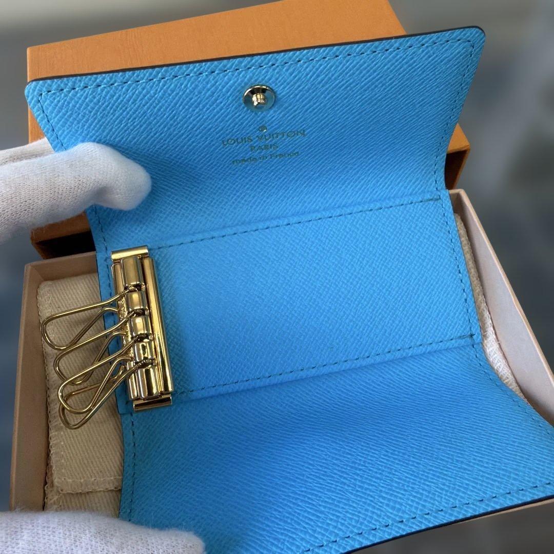 Louis Vuitton ミュルティクレ4 キーケース ブルー