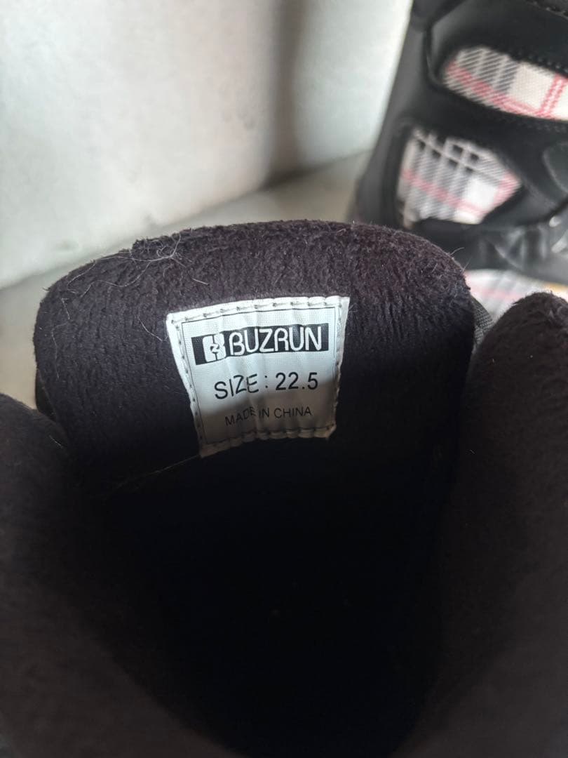 子供用スノーボード3点セット板120ブーツ22.5cmジュニアスノーボードセット