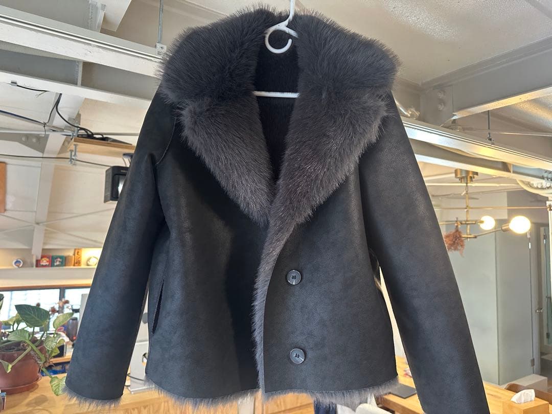 ZARA リバーシブルショートフェイクファーコート黒 Sサイズ