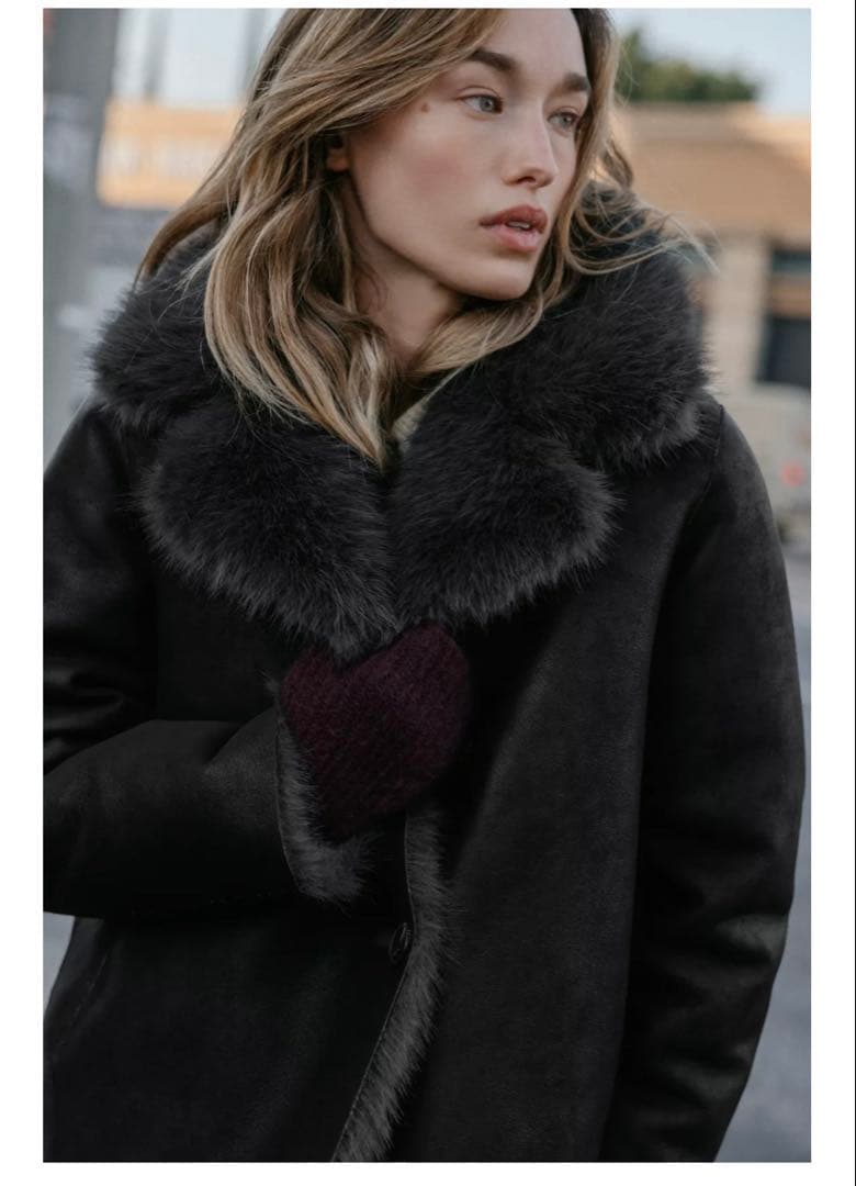 ZARA リバーシブルショートフェイクファーコート黒 Sサイズ