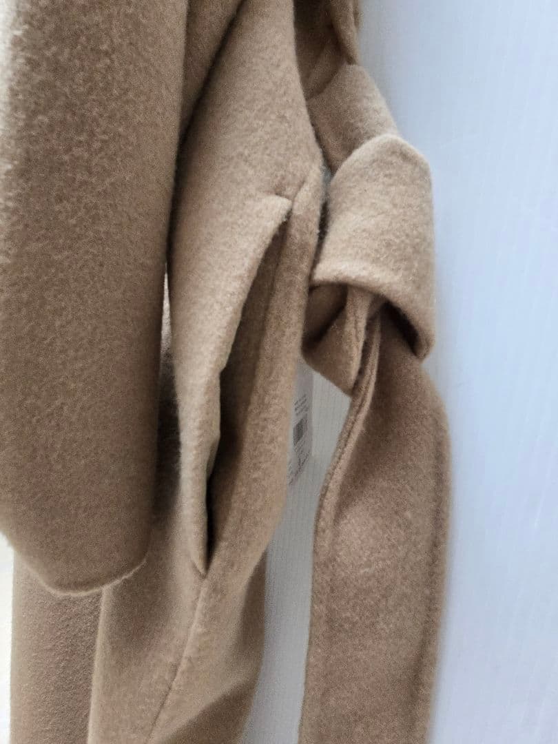 新品　タグ付き　ミラオーウェン　袖ボリューム接結ノーカラーコート