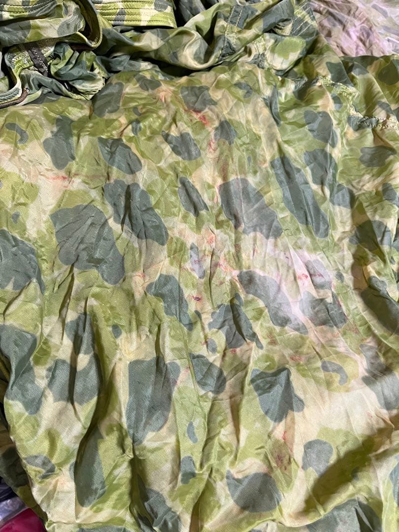 実物米軍 特大！ パラシュート生地 ミニタリー生地 服 デザイン 飾り 迷彩