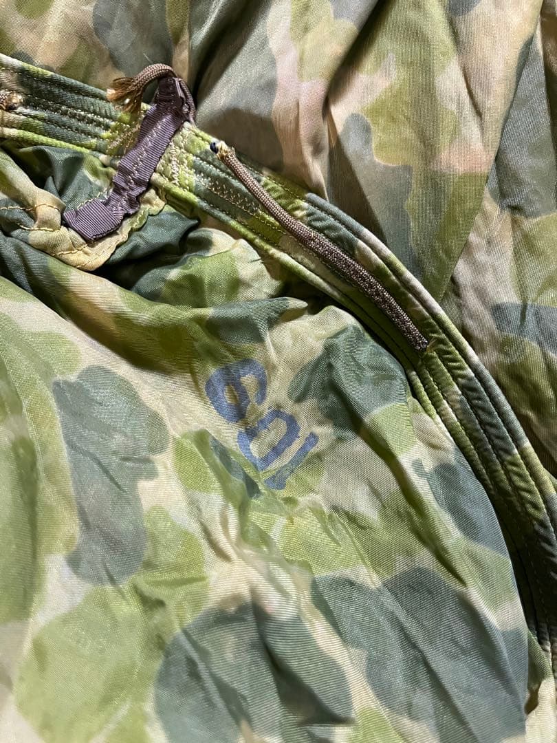 実物米軍 特大！ パラシュート生地 ミニタリー生地 服 デザイン 飾り 迷彩