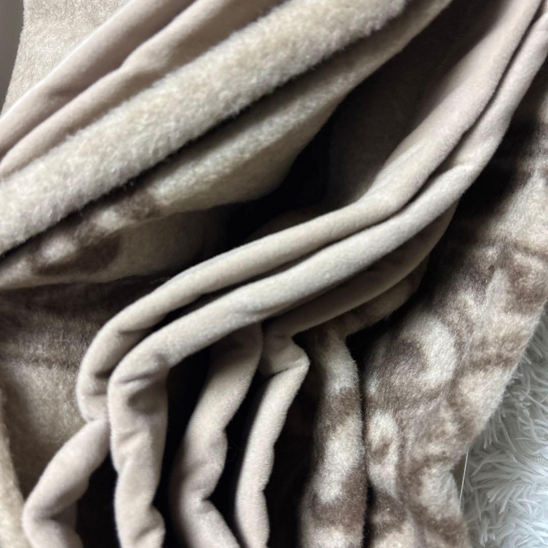 西川 カシミヤ100% 毛布 ピュアカシミア ブランケット 繊維の宝石 柄入り