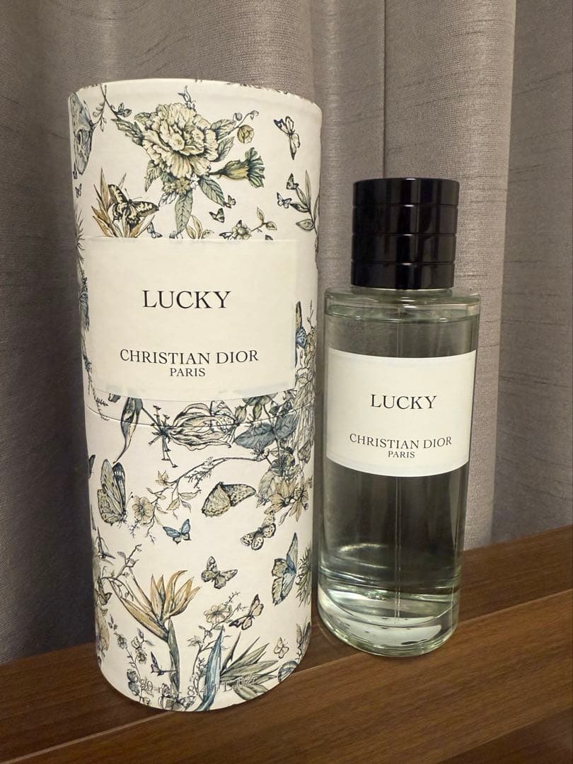 メゾンクリスチャンディオール　ラッキー　オードゥパルファン250ml 限定