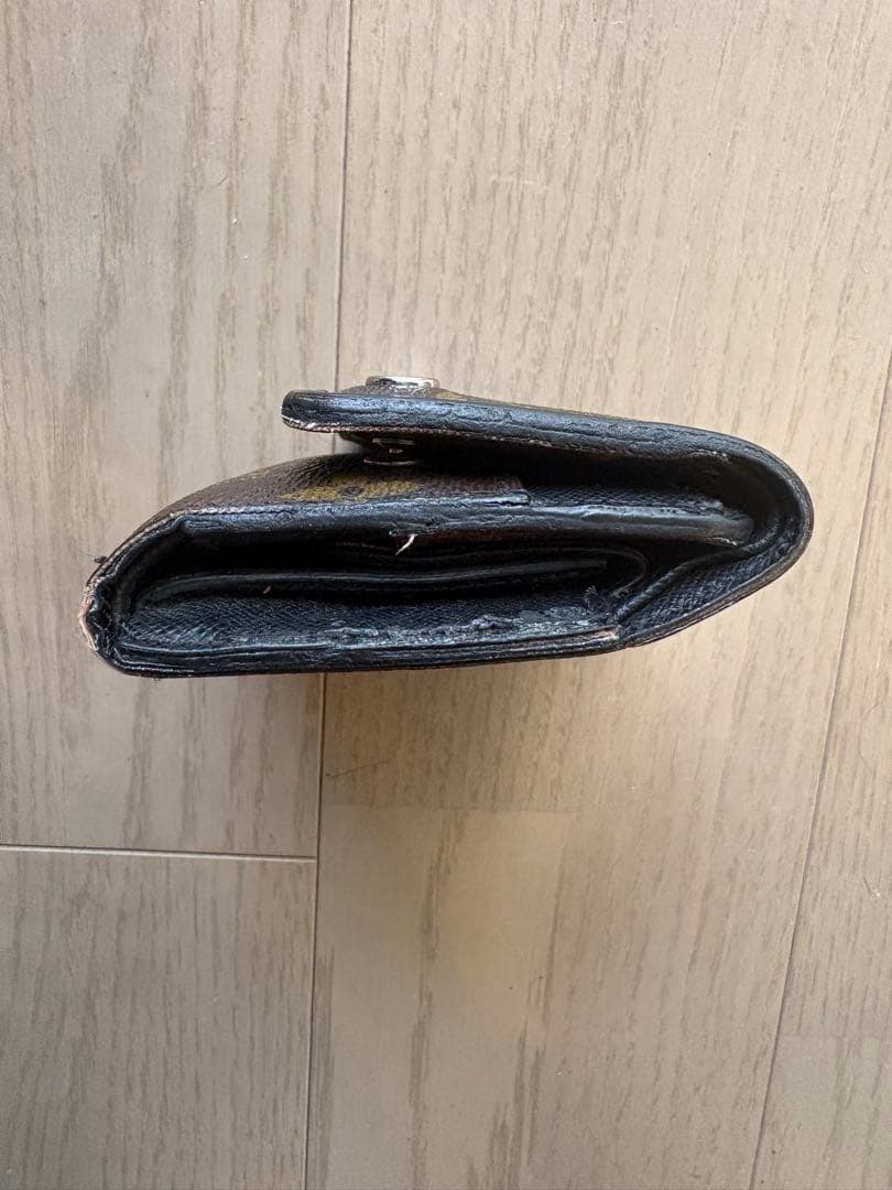 Louis Vuitton ルイ・ヴィトン 財布マカサーポルトフォイユコンパクト