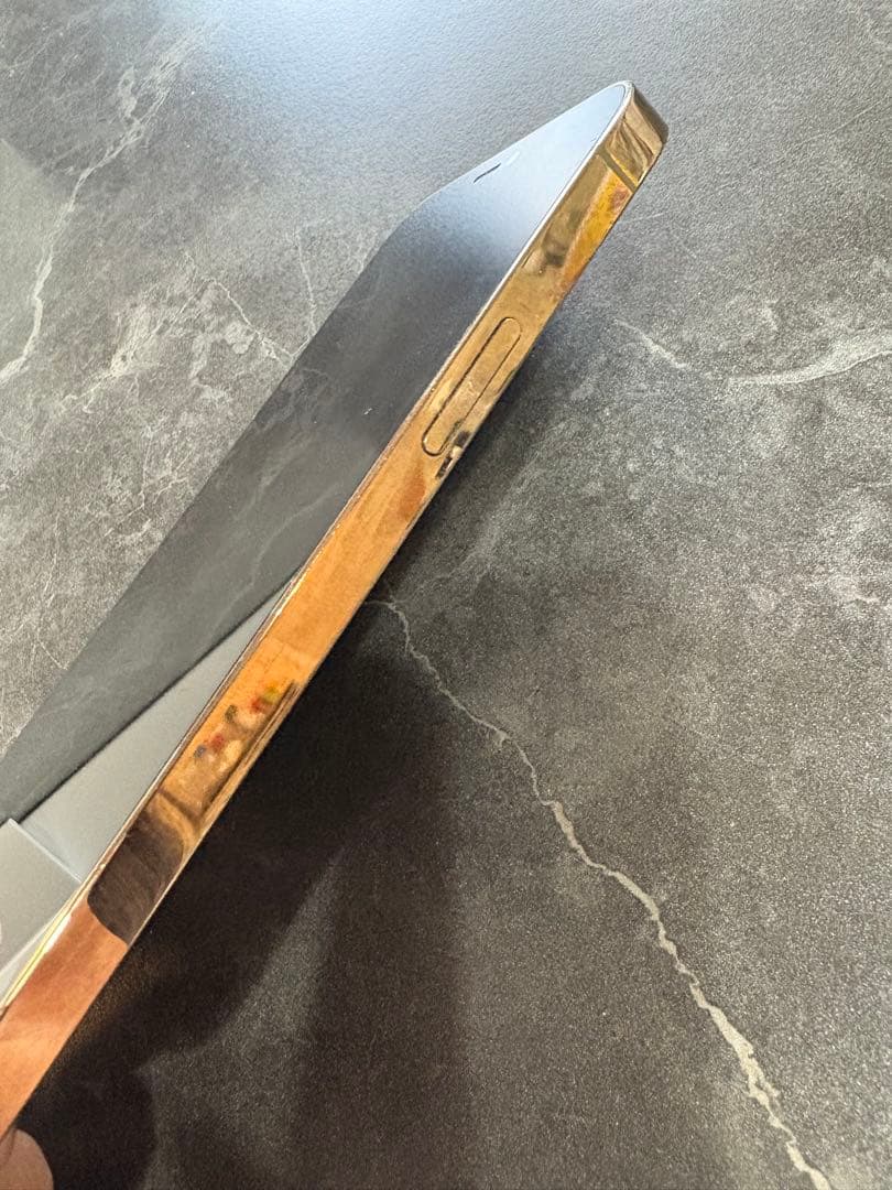 iPhone 12 Pro 256GBゴールド 本体