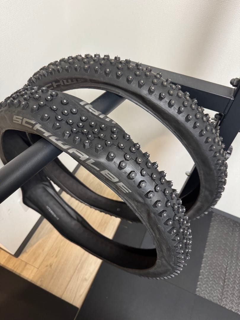 SCHWALBE ICE SPIKER PRO 27.5x2.6　2本セット