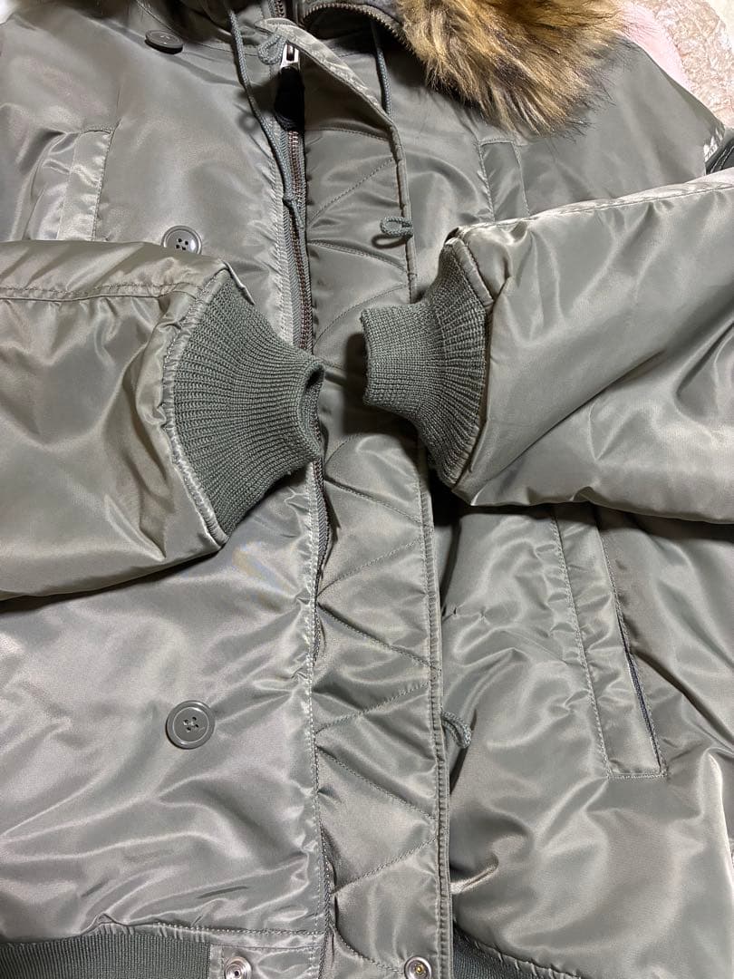 BEAMS N-2Bフライトジャケット　カーキ ビームス