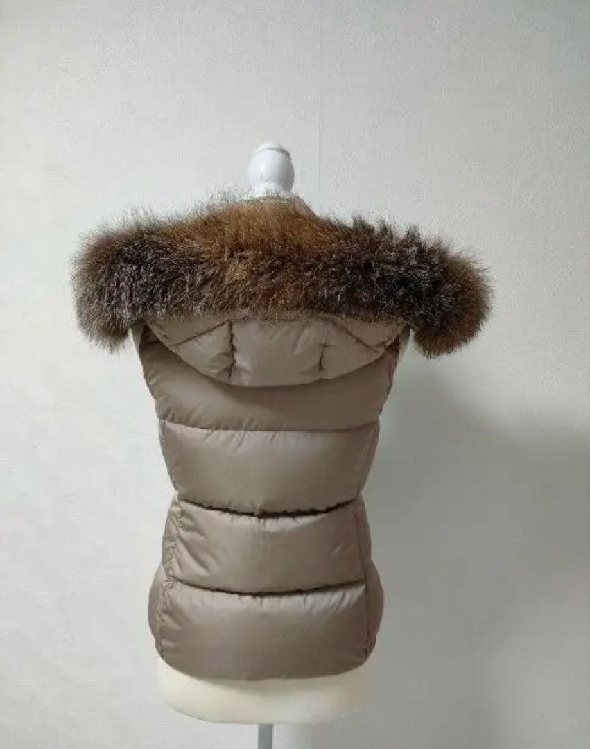 極美品❢モンクレール　ダウンベスト　MONCLER　ダウンジャケット　ガリヌール