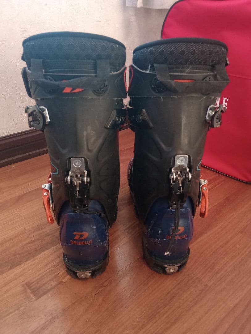 M*A様 DALBELLO LUPO AX120　中古スキー用ブーツ