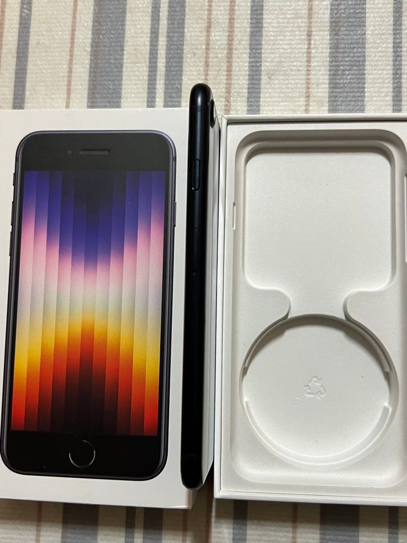 iPhone SE（第3世代） 128GB