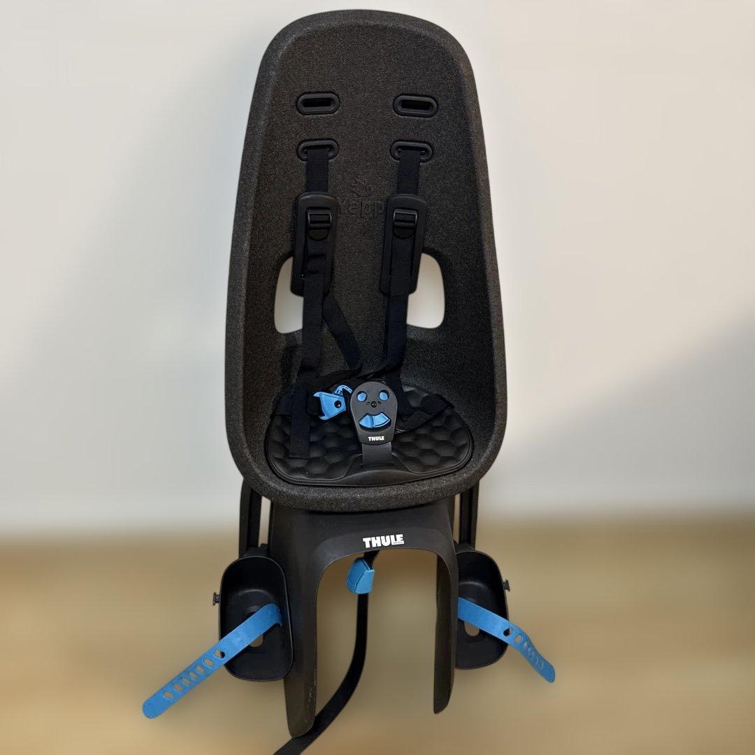 THULE チャイルドシート　ラック取り付けタイプ