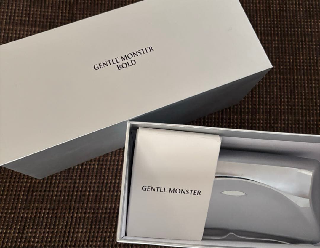 gentle monster Atomic 02(B) サングラス （箱付き）